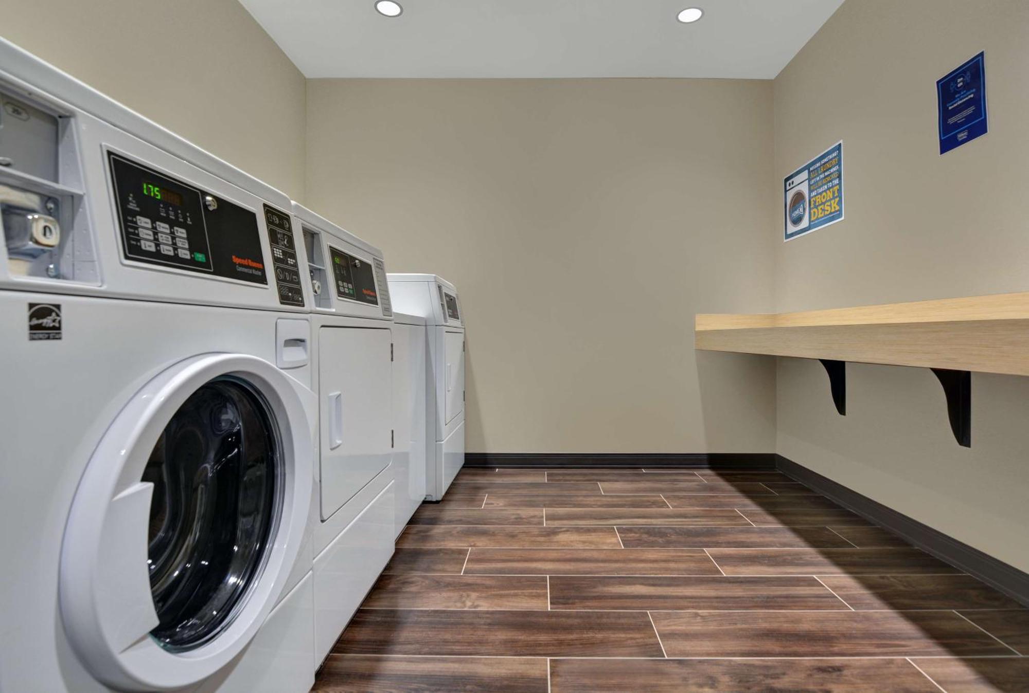 Home2 Suites By Hilton Largo, Fl Esterno foto